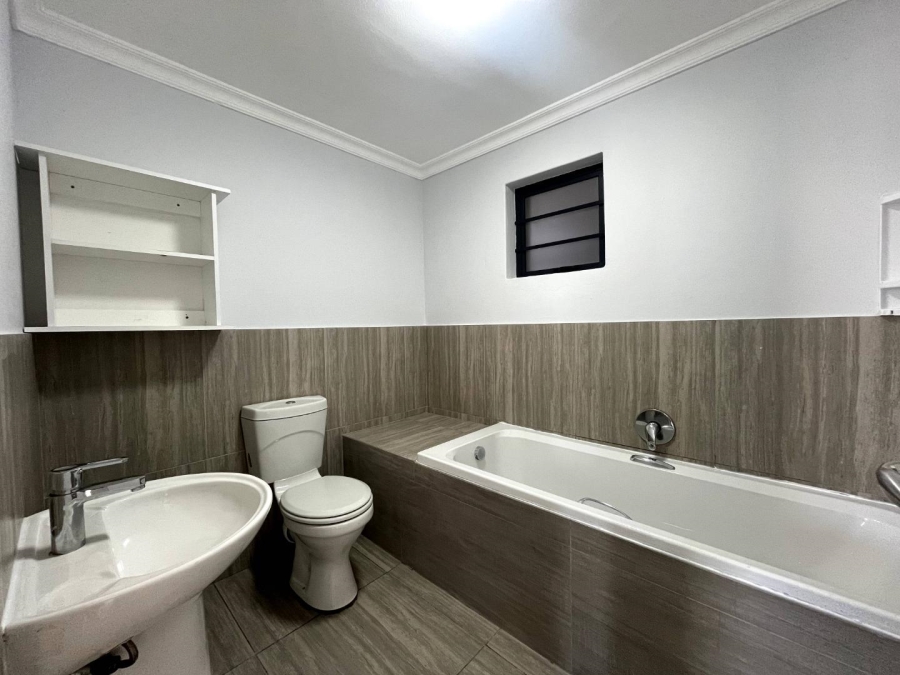 To Let 3 Bedroom Property for Rent in Parklands Western Cape